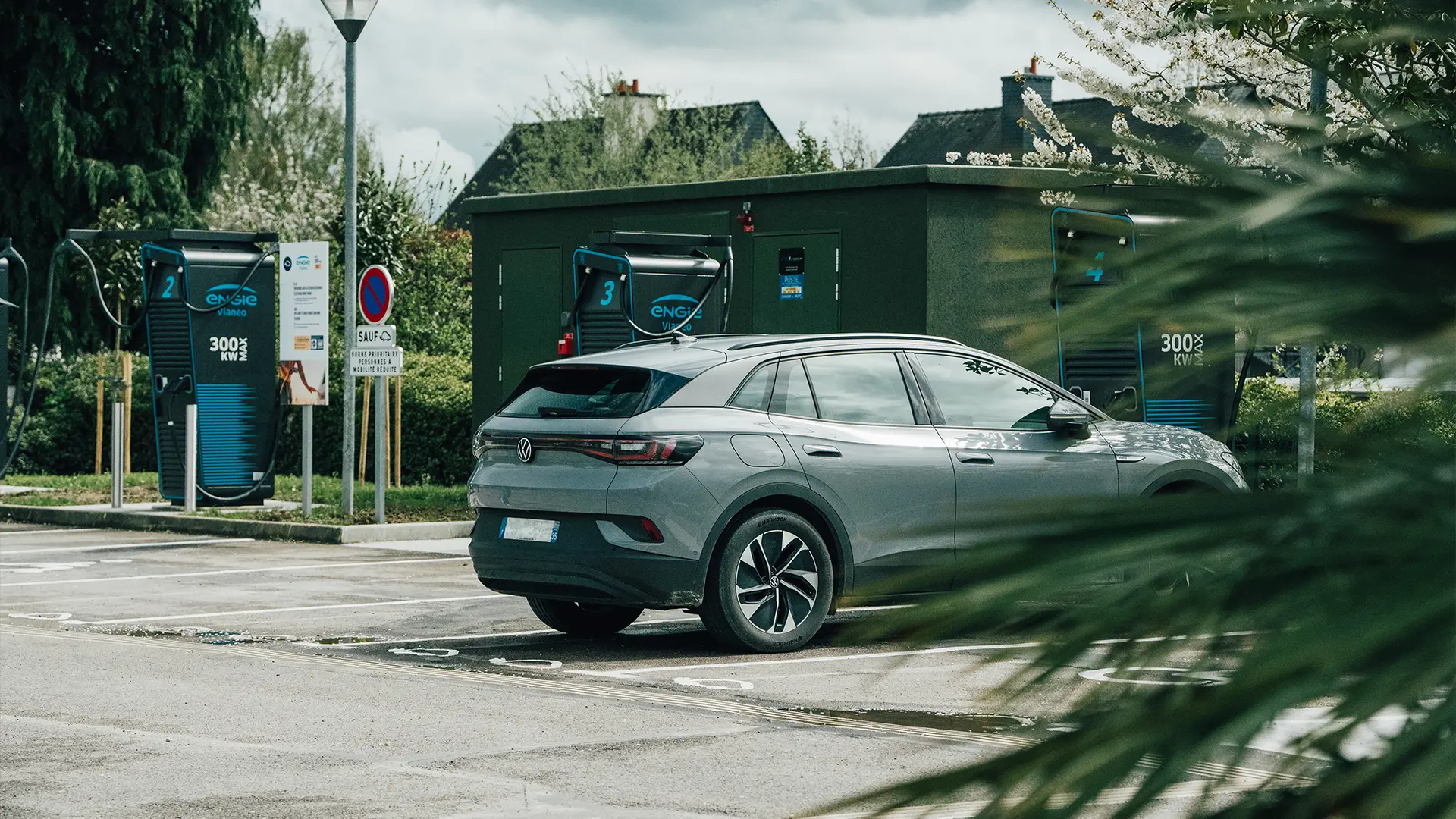 recharge voiture qui roule