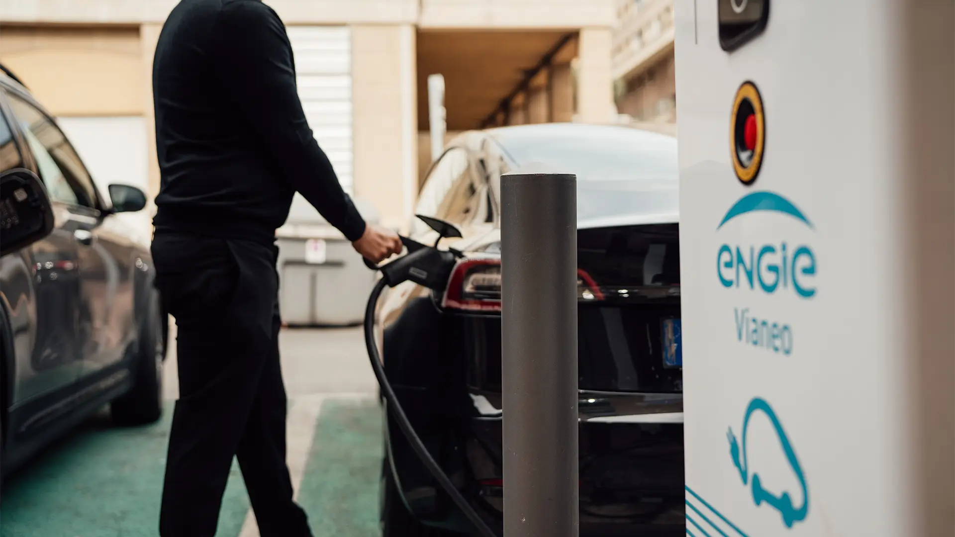 combien de kwh pour recharger une voiture électrique ENGIE Vianeo